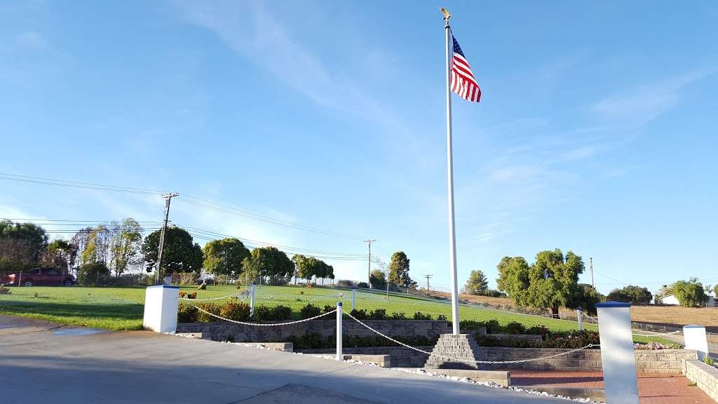 Fallbrook Masonic Cemetery | 1177 Santa Margarita Dr, Fallbrook, CA 92028 | Phone: (760) 723-0492