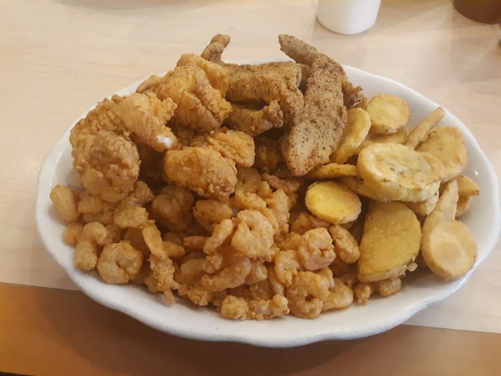 Captain Petes | 1855 N Aspen St, Lincolnton, NC 28092, USA | Phone: (704) 240-8006 Captain Petes | 1855 N Aspen St, Lincolnton, NC 28092, USA | Phone: (704) 240-8006