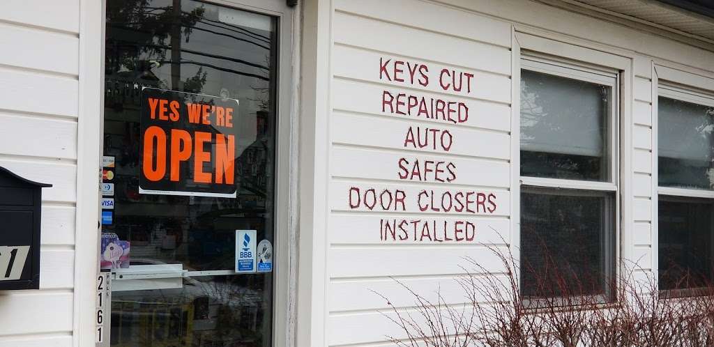 Brothers Lock & Safe Inc | 2161 Woodbridge Ave, Edison, NJ 08817, USA | Phone: (732) 985-3326