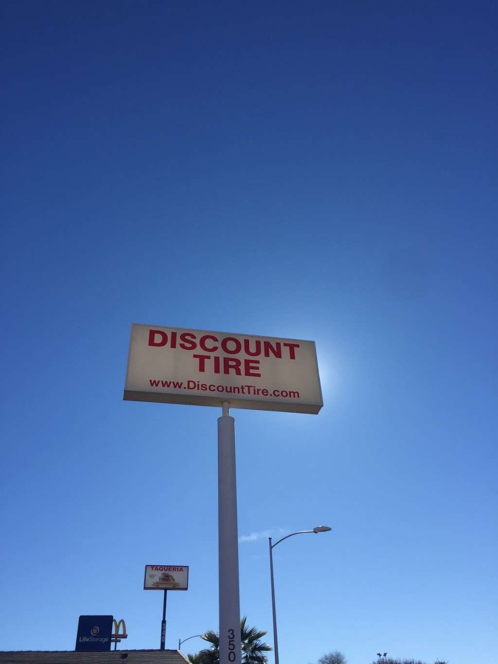 Discount Tire | 350 N Boulder Hwy, Henderson, NV 89015, USA | Phone: (702) 565-8874