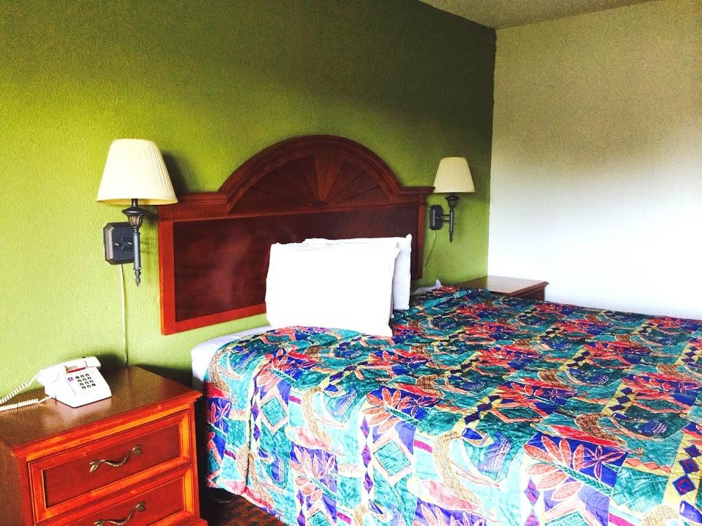 Motel 6 Wildwood, FL | 345 E, FL-44, Wildwood, FL 34785, USA | Phone: (352) 748-2000