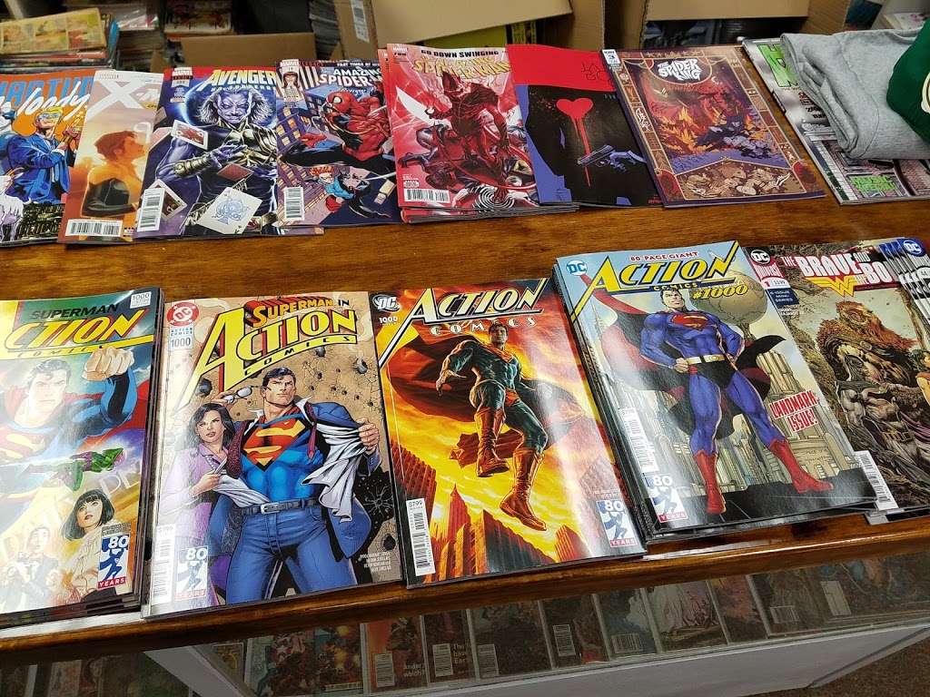 Legendary Comics | 5200 Washington Ave # 113, Racine, WI 53406, USA | Phone: (262) 635-0444