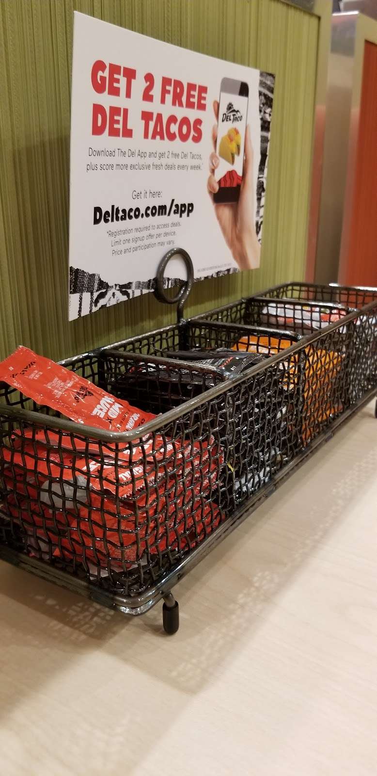 Del Taco | 6383 Promenade Pkwy, Castle Rock, CO 80109, USA | Phone: (303) 814-8049