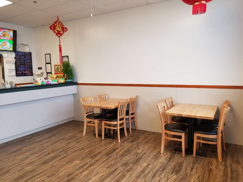 East Wok | 2002 FL-19, Tavares, FL 32778, USA | Phone: (352) 742-9010