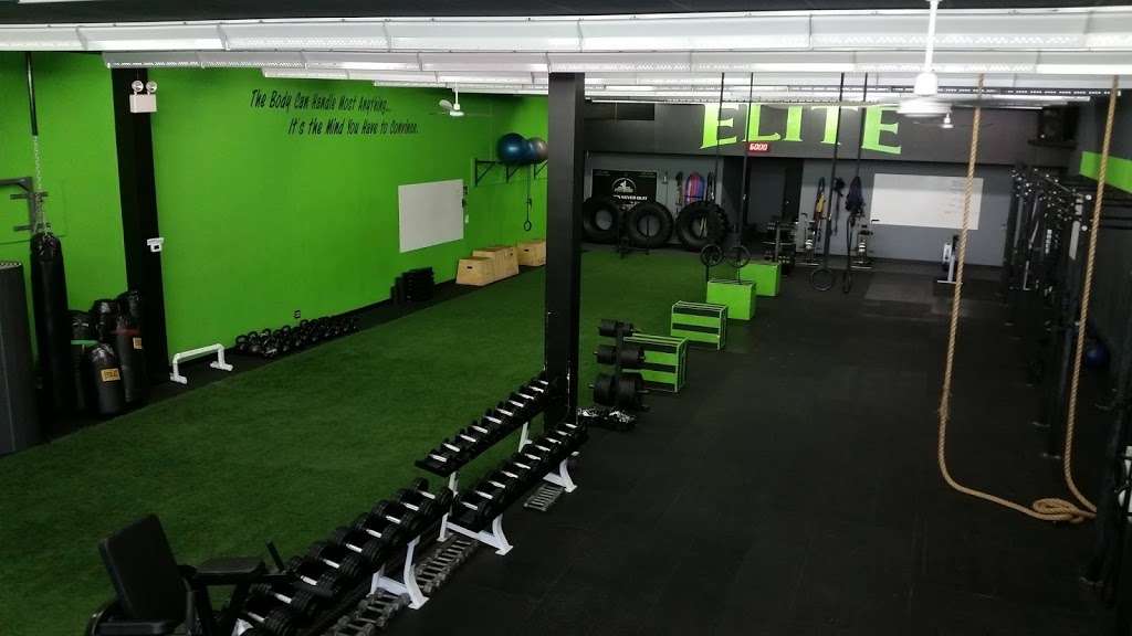 Elite FitnessTraining Roselle | 390 E Irving Park Rd, Roselle, IL 60172, USA | Phone: (630) 893-0778