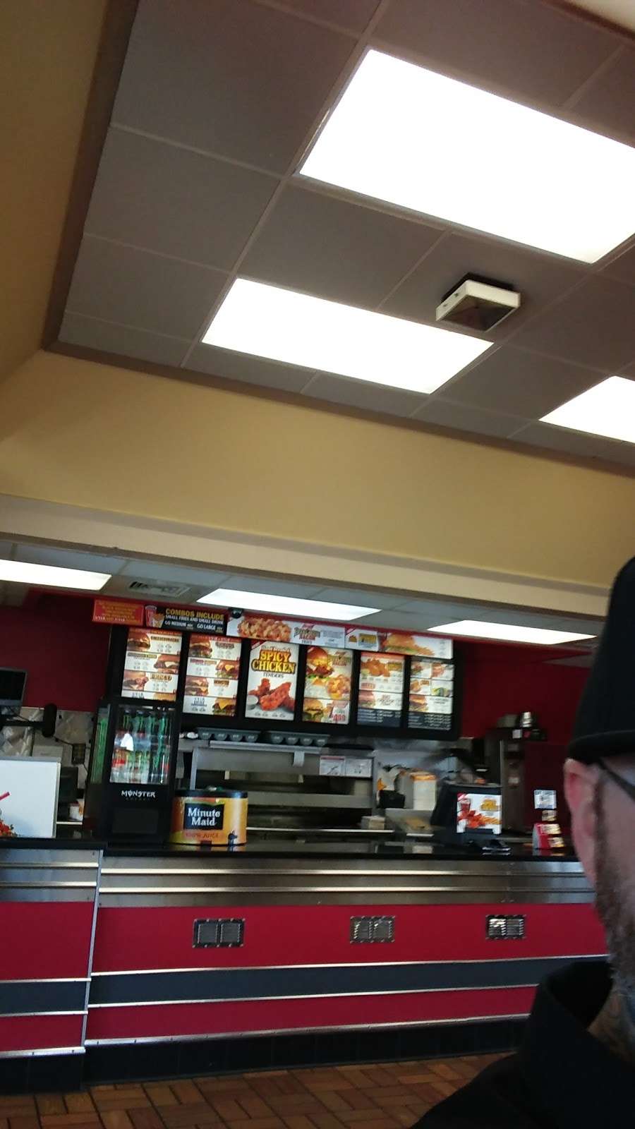 Hardees | 2820 E Main St, Elwood, IN 46036, USA | Phone: (765) 552-2345