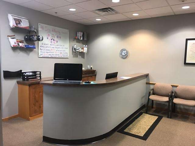 Spinal Rehabilitation Center of Lake Geneva/Disc Centers of Amer | 800 Geneva Pkwy N N #102, Lake Geneva, WI 53147, USA | Phone: (262) 248-4105