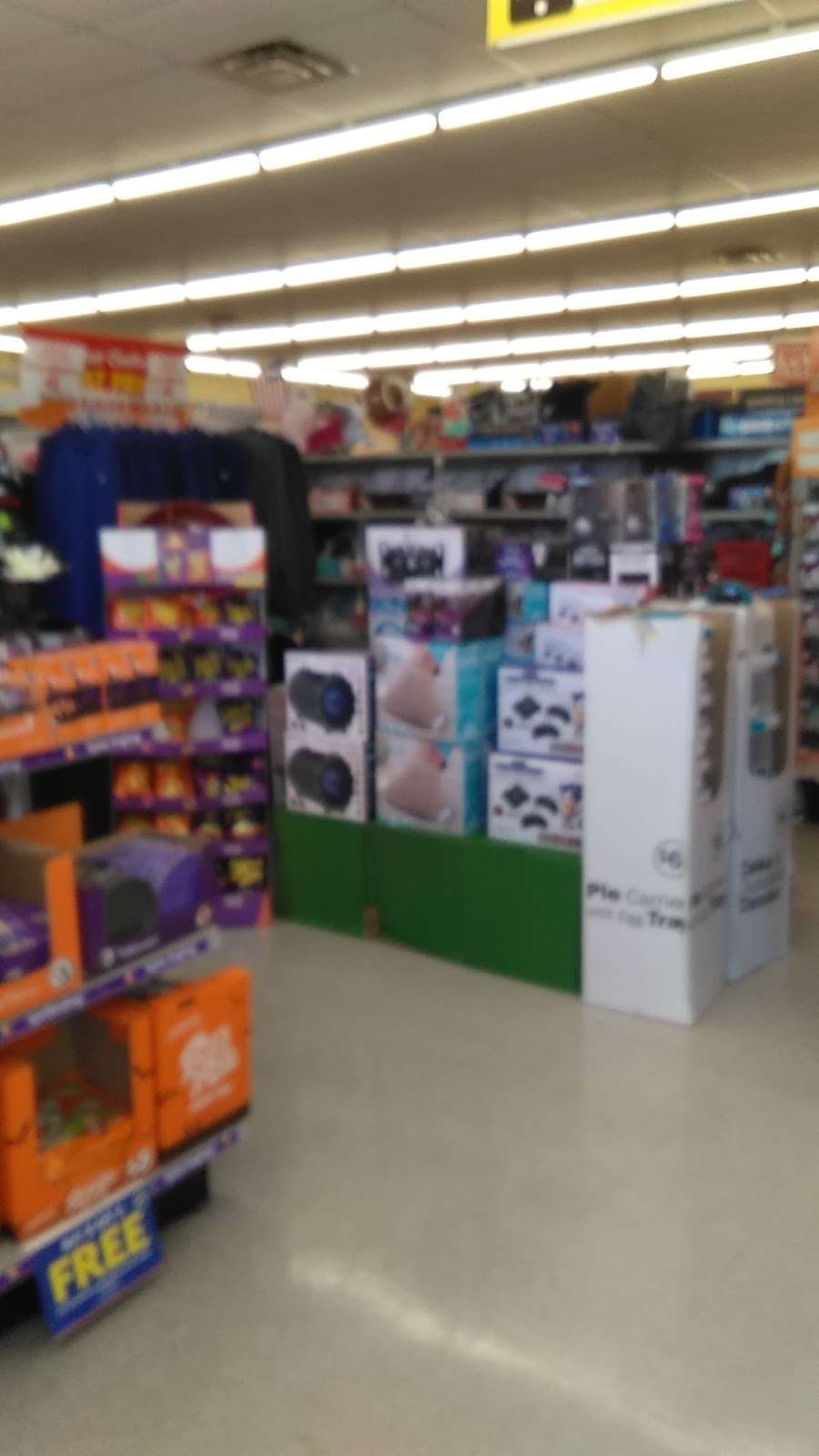 Family Dollar | 3903 New Tampa Hwy, Lakeland, FL 33815, USA | Phone: (863) 683-1002