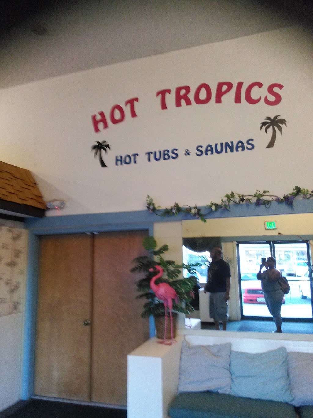 Hot Tropics | 17389 Hesperian Blvd, San Lorenzo, CA 94580 | Phone: (510) 278-8827