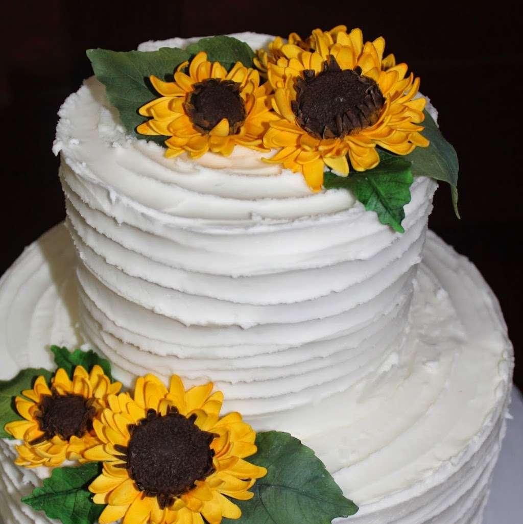 Amys Creative Cakes | 2045 Valley View Dr, Quakertown, PA 18951, USA | Phone: (215) 529-5763