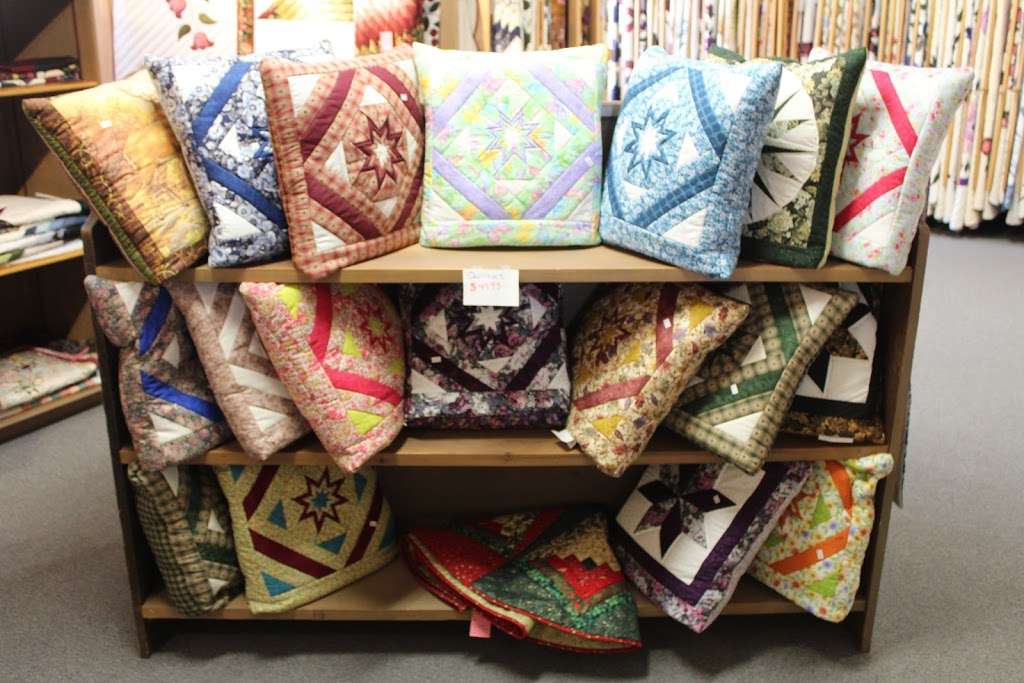 Fishers Hand Made Quilts | 2713 Old Philadelphia Pike # A, Bird in Hand, PA 17505, USA | Phone: (717) 392-5440
