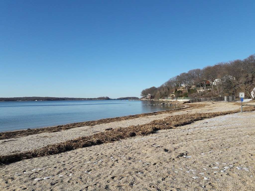 Centerport Beach Park | 299 Little Neck Rd, Centerport, NY 11721, USA