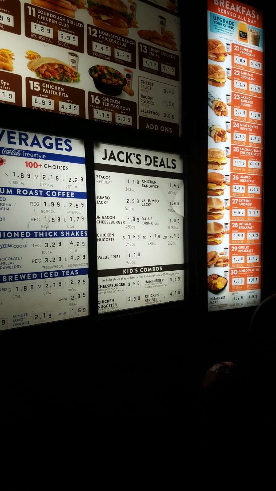 Jack in the Box | 8410 Hillcroft St, Houston, TX 77096, USA | Phone: (281) 504-7520