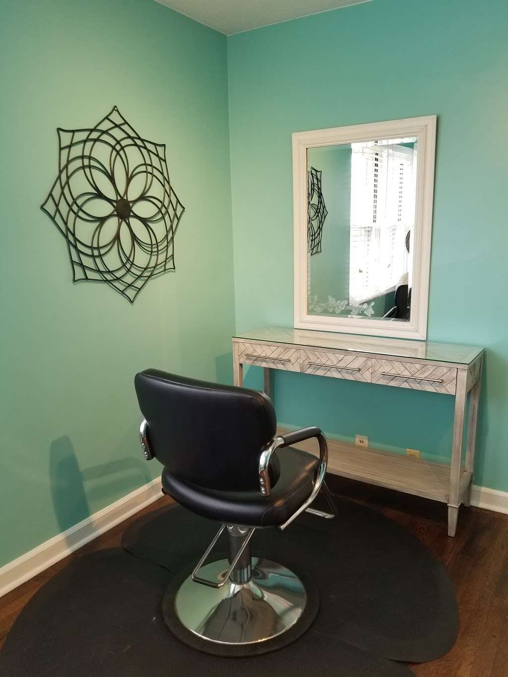 Mermaids Hair Salon | 301 N Madison Ave, Greenwood, IN 46142 | Phone: (317) 859-3366