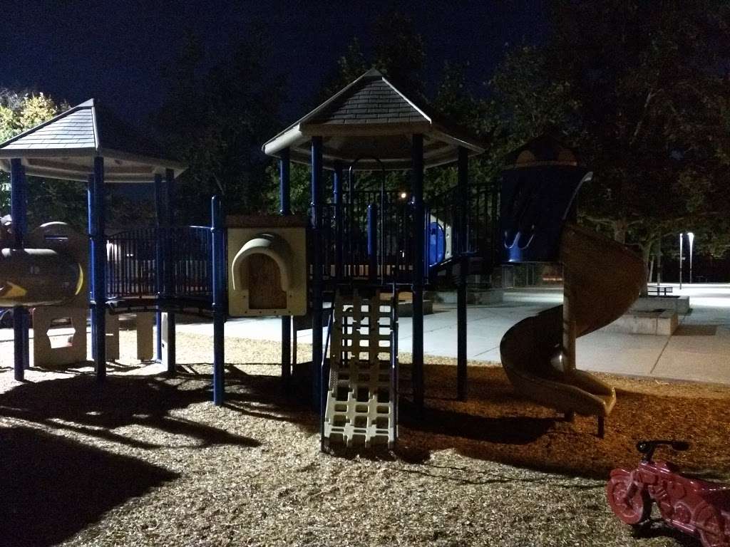 Betsy Ross Park | 1280 W Santa Ana St, Anaheim, CA 92802 | Phone: (714) 765-5155