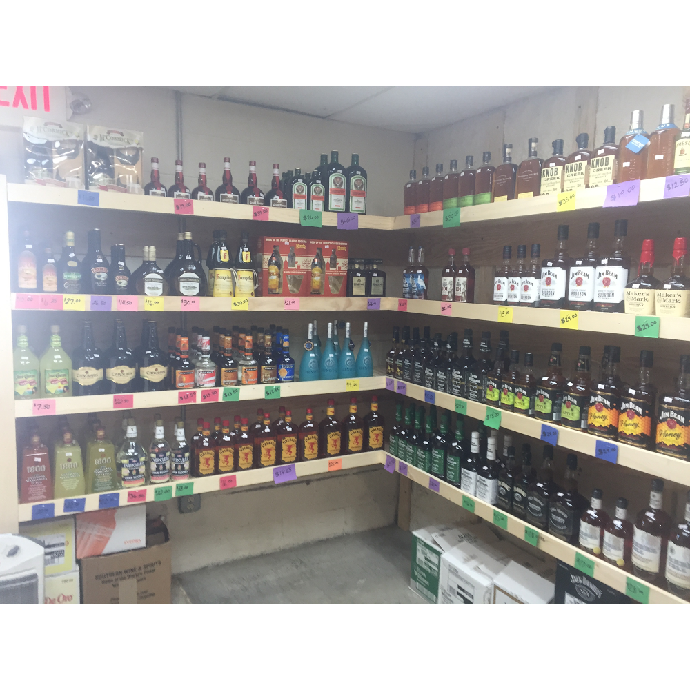 Jakobs Liquor store | 927 N Main St, Clover, SC 29710, USA | Phone: (803) 810-0276