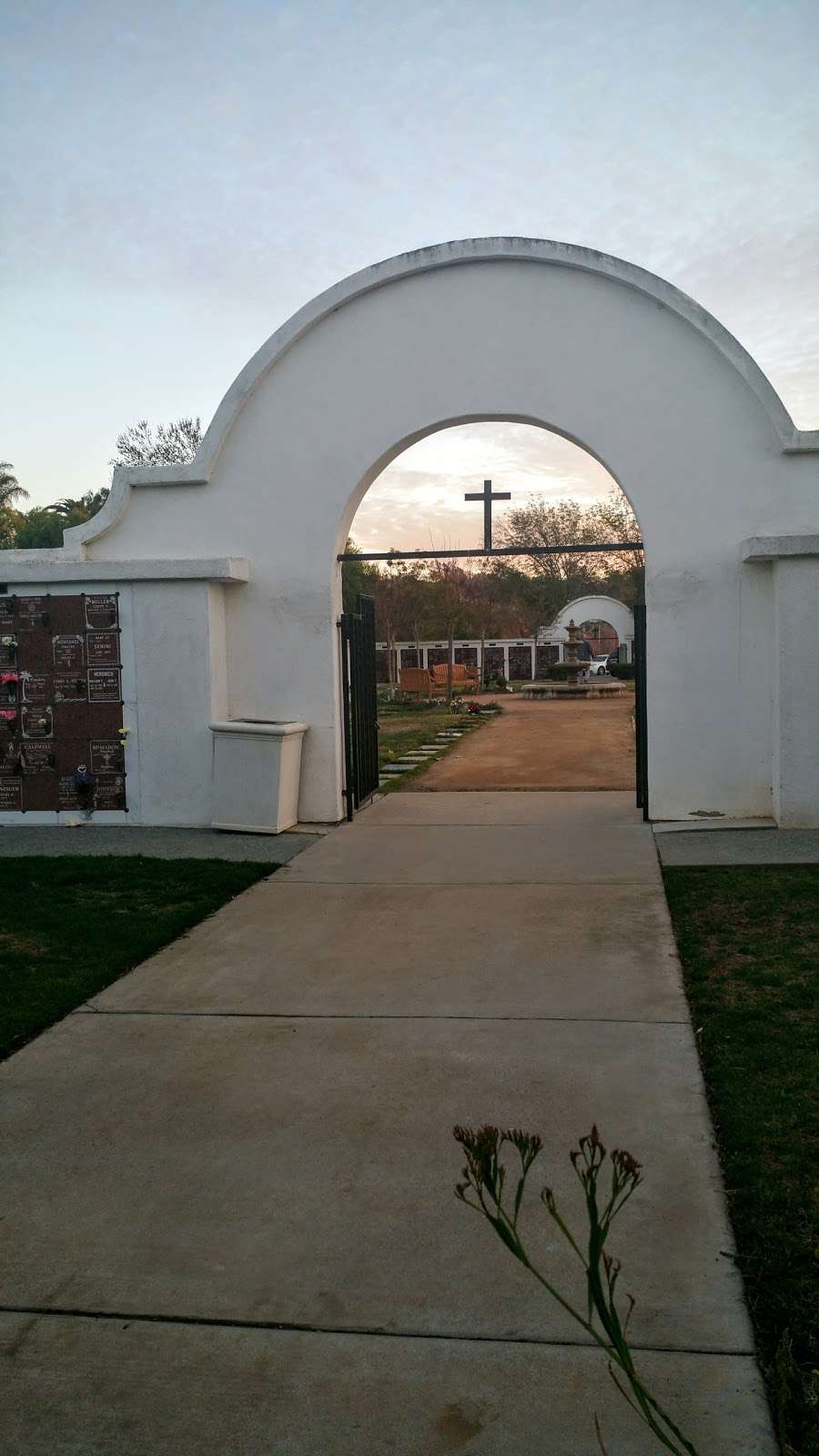 Mission San Luis Rey Cemetery | 4050 Mission Ave, Oceanside, CA 92057, USA | Phone: (760) 757-3651