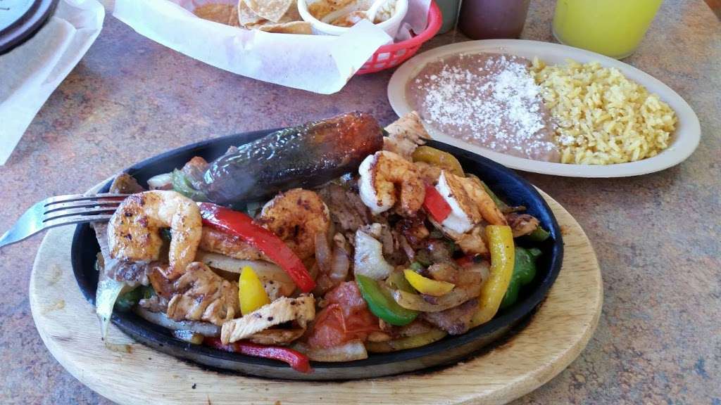 Los Zarapes Restaurant | 4503, 5551 Mission Boulevard, Riverside, CA 92509, USA | Phone: (951) 774-3046