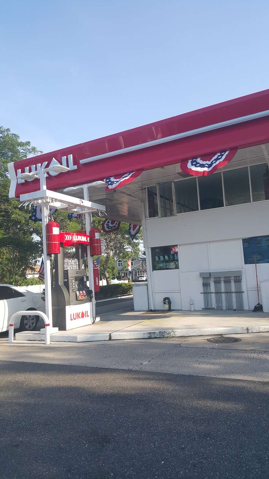 Lukoil Gas Station | 975 N Broadway, North Massapequa, NY 11758, USA | Phone: (516) 797-1873 Lukoil Gas Station | 975 N Broadway, North Massapequa, NY 11758, USA | Phone: (516) 797-1873