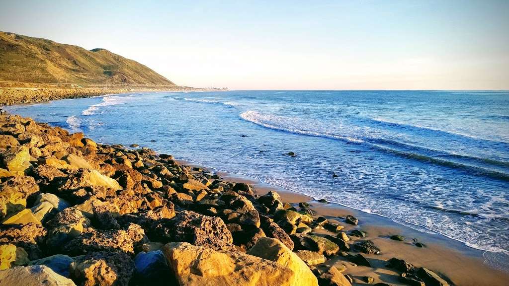 Hobson County Park | 5210 Pacific Coast Hwy, Ventura, CA 93001, USA | Phone: (805) 654-3951