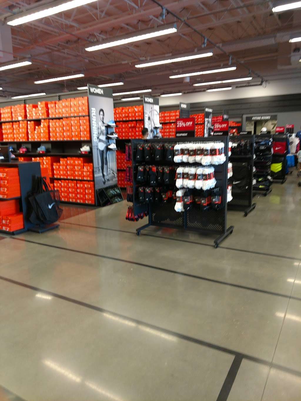 Nike Factory Store | 27641 San Bernardino Ave, Redlands, CA 92374, USA | Phone: (909) 307-8903