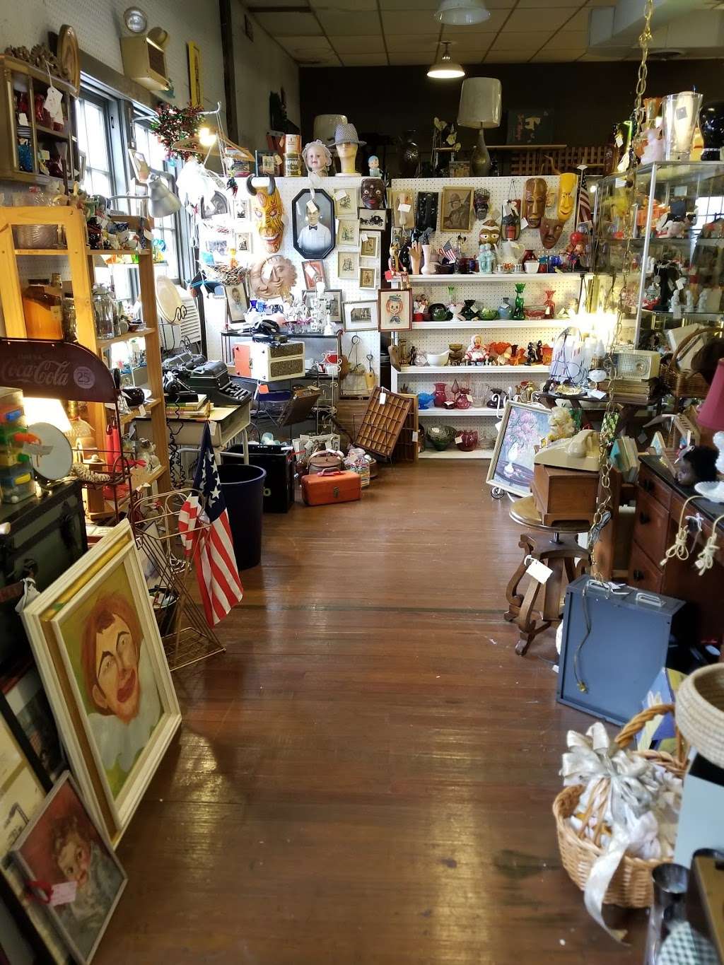 Antique Depot | 3720 Maryland Ave, Ellicott City, MD 21043, USA | Phone: (410) 750-2674