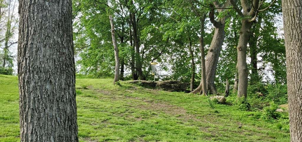 South Hills Disc Golf Course | N40.324283,W-76.402729, 40 State Dr, Lebanon, PA 17042, USA