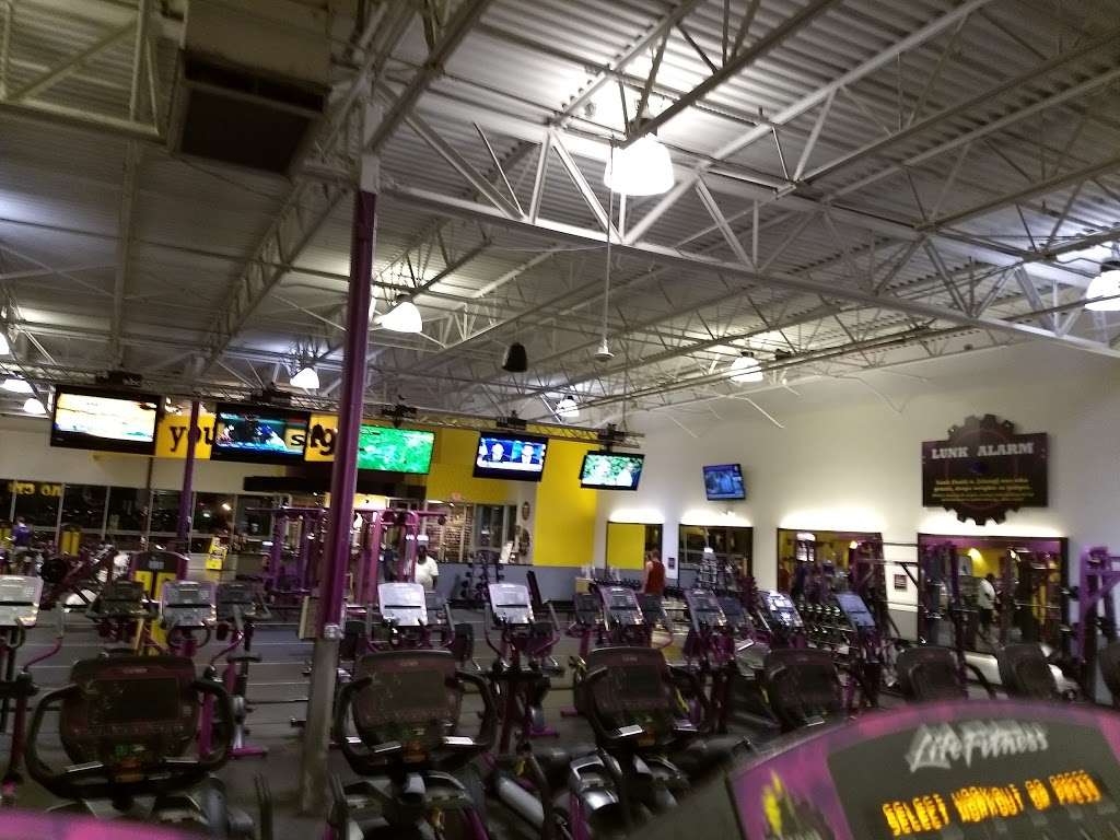 Planet Fitness | 20 Archmeadow Dr, Danvers, MA 01923, USA | Phone: (978) 774-4144