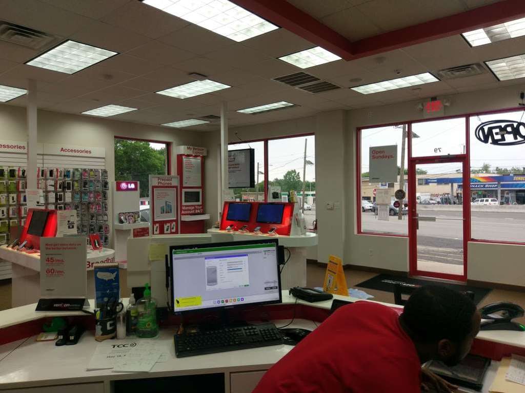 Verizon Authorized Retailer, TCC | 79, 46 West US-46, Elmwood Park, NJ 07407, USA | Phone: (201) 773-8680