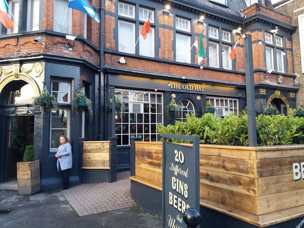 The Old Hat Ealing | 128 Broadway, London W13 0SY, UK | Phone: 020 8840 9430