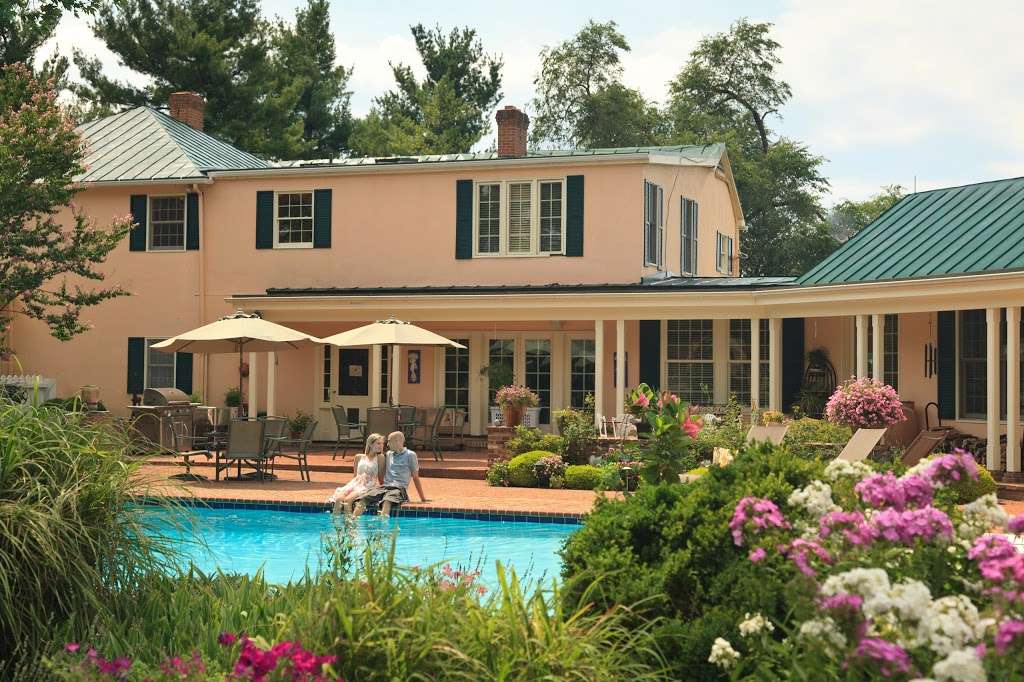 LAuberge Provencale Bed and Breakfast | 13630 Lord Fairfax Hwy, Boyce, VA 22620, USA | Phone: (540) 837-1375