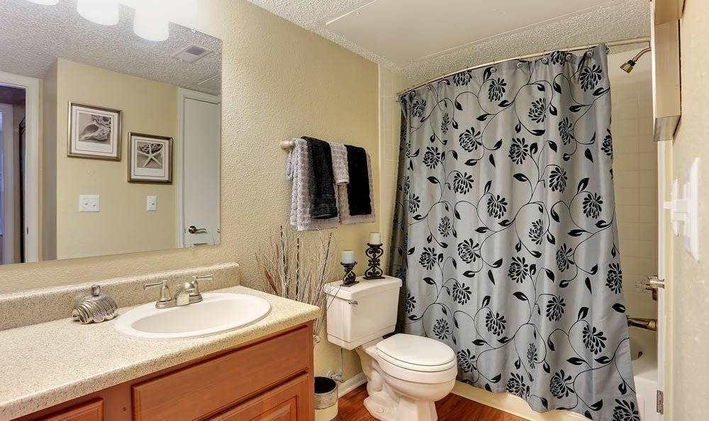 Mountain View Apartment Homes | 4085 Westmeadow Dr, Colorado Springs, CO 80906, USA | Phone: (719) 900-4033