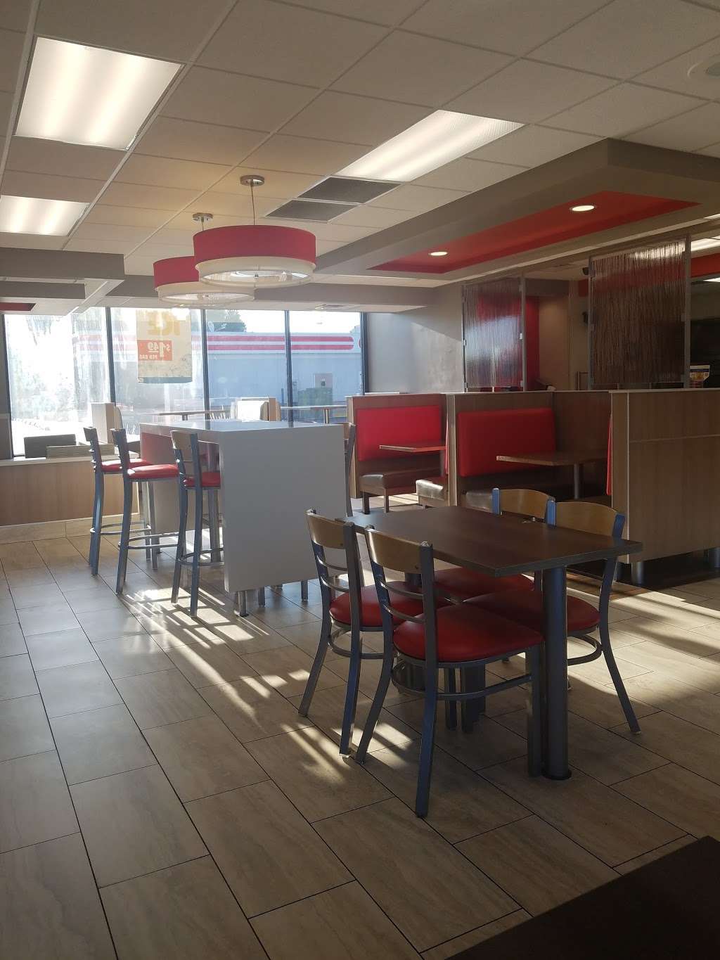 Burger King | 715 W Baltimore St, Wilmington, IL 60481, USA | Phone: (815) 476-2315