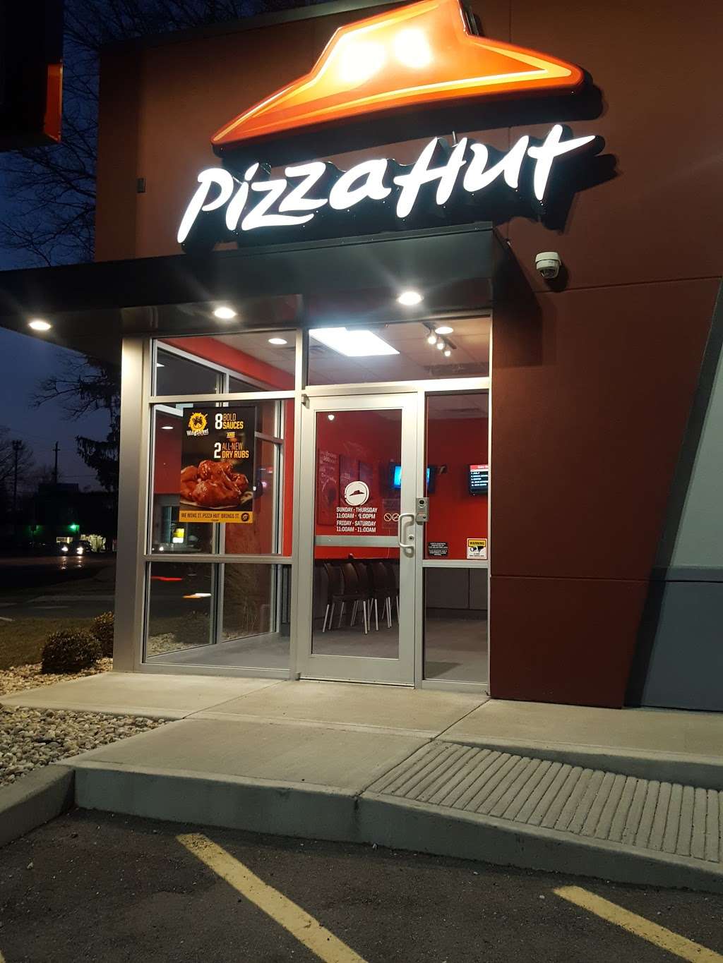 Pizza Hut | 5749 Michigan Rd, Indianapolis, IN 46228, USA | Phone: (317) 253-2727