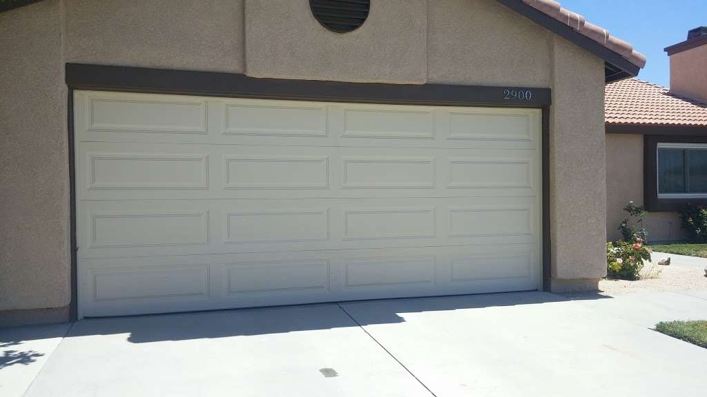 BROOKES GARAGE DOORS & PAINTING | 654 E Rancho Vista Blvd a, Palmdale, CA 93550 | Phone: (661) 274-4297