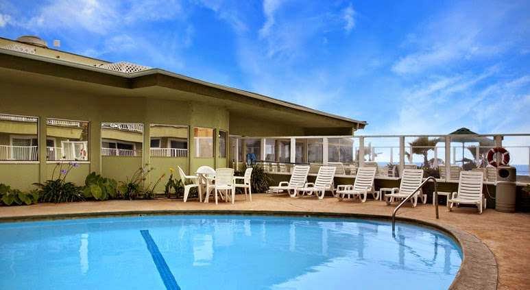 The Surfer Beach Hotel | 711 Pacific Beach Dr, San Diego, CA 92109, USA | Phone: (800) 820-5772
