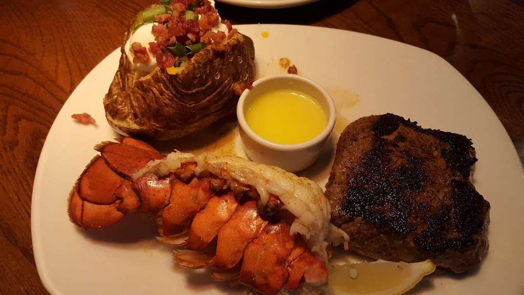 Outback Steakhouse | 23415 Three Notch Rd, California, MD 20619, USA | Phone: (301) 863-5530