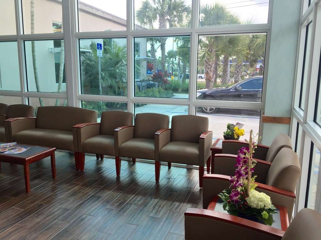 Integral Dental & Denture Center- Palm Springs | 2720 10th Ave N, Palm Springs, FL 33461 | Phone: (561) 253-0158