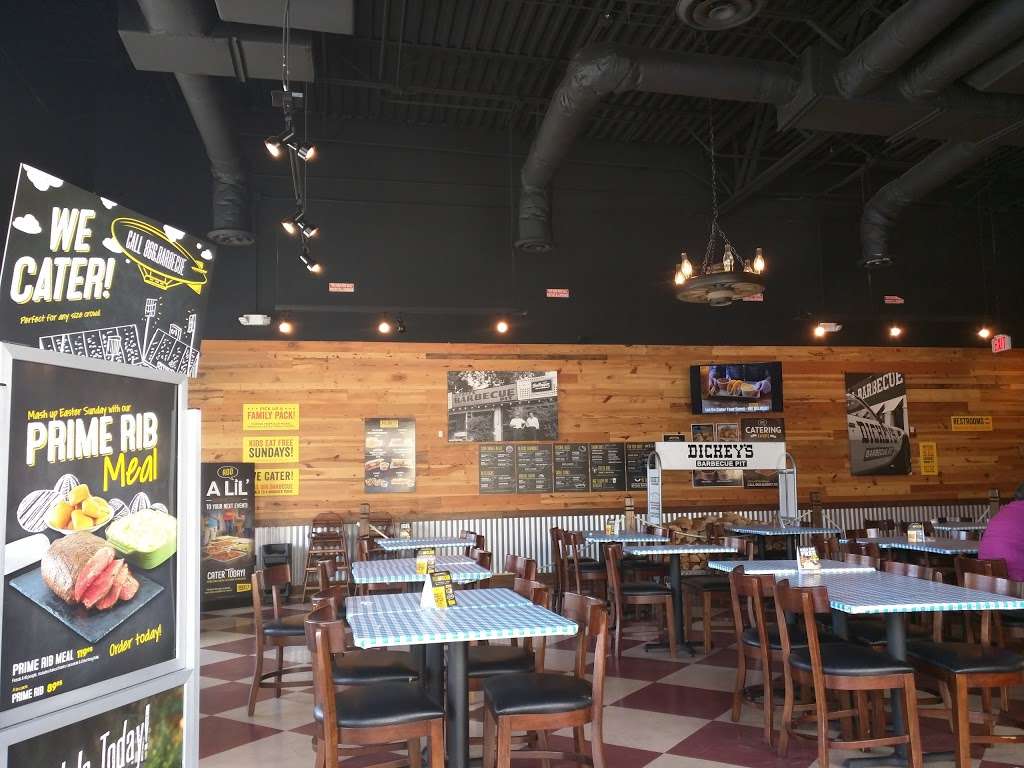 Dickeys Barbecue Pit | 9368 Narcoossee Rd, Orlando, FL 32827, USA | Phone: (407) 401-8285