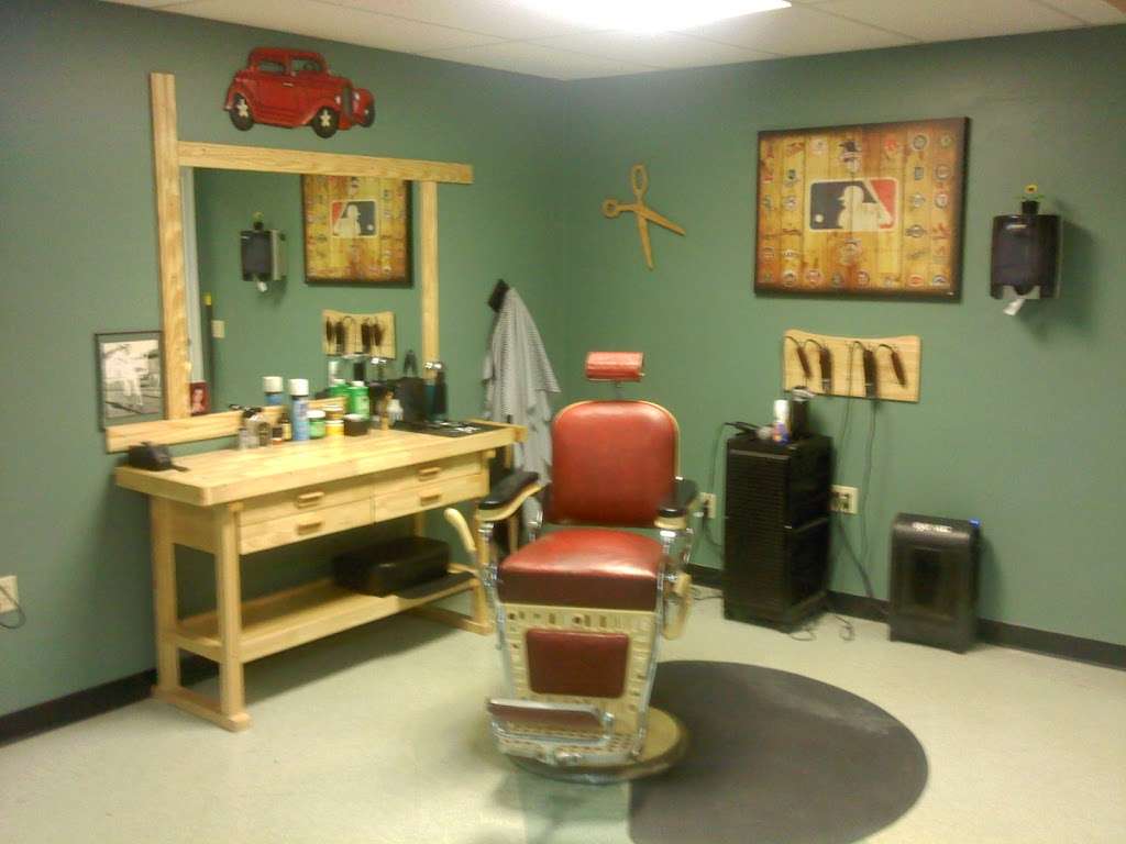 Holland Barber Shop | 625 Milford Warren Glen Rd, Milford, NJ 08848, USA | Phone: (908) 797-6125