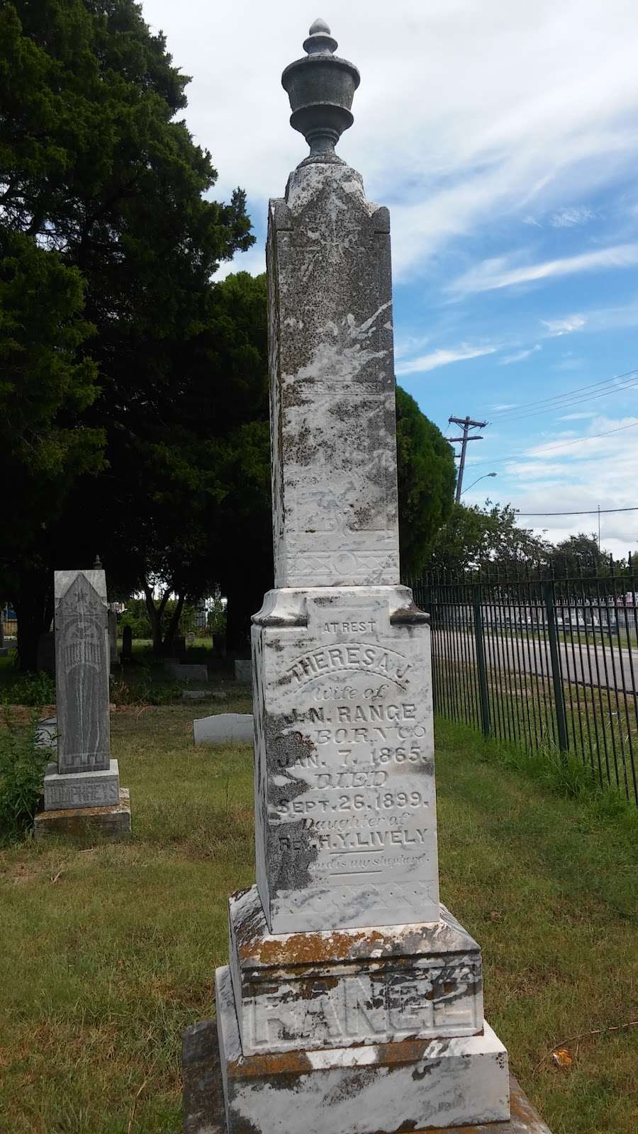 Pleasant Mound Public Cemetery | 3151 S Buckner Blvd, Dallas, TX 75227, USA | Phone: (214) 388-4110