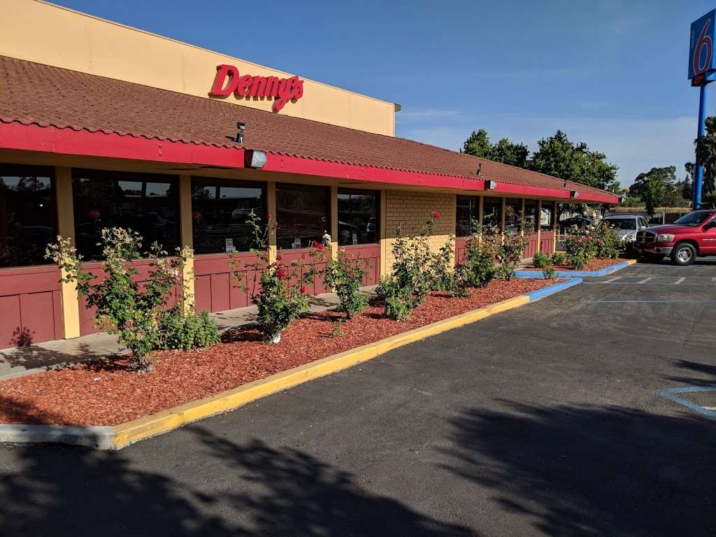 Dennys | 2980 Travis Blvd, Fairfield, CA 94534, USA | Phone: (707) 425-0303