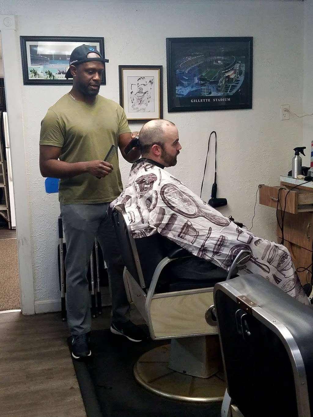 Bobs Barber Shop | 2295 Main St, Tewksbury, MA 01876 | Phone: (978) 658-9601