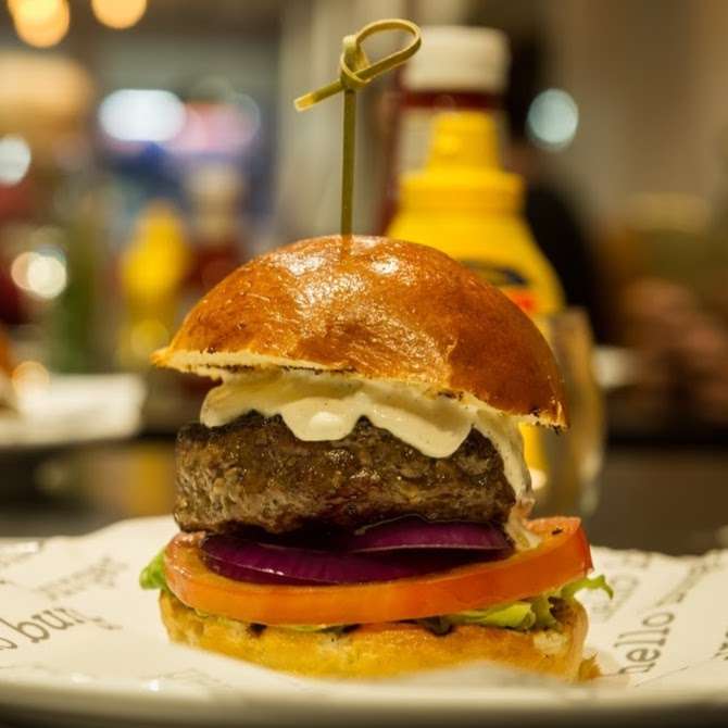 Hello Burger | 34 Hayes St, Bromley BR2 7LD, UK | Phone: 020 8462 2426