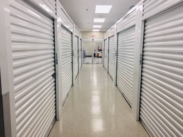 Alpha Storage Centers | 2920 Avenue F Suite 200, Arlington, TX 76011, USA | Phone: (817) 652-8901