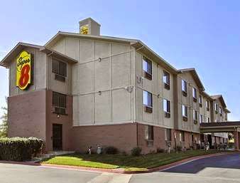 Super 8 by Wyndham Vacaville | 101 Allison Ct, Vacaville, CA 95688, USA | Phone: (707) 449-8884