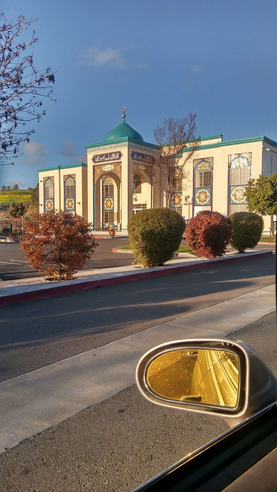 Masjid Abu Bakr Siddiq | 29414 Mission Blvd, Hayward, CA 94544, USA | Phone: (510) 582-2730