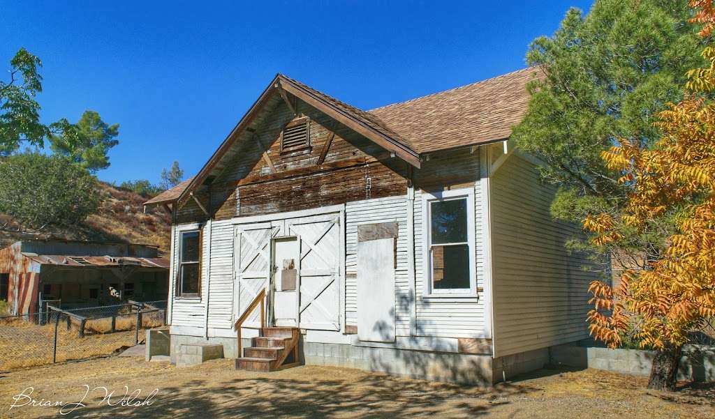 Old Historical School House | 8701-8899 Lake Elizabeth Rd, Palmdale, CA 93551, USA