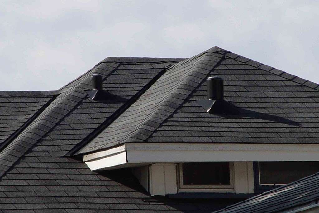 Oakland R.S Roofing | 6019 College Ave, Oakland, CA 94618, USA | Phone: (510) 621-7931