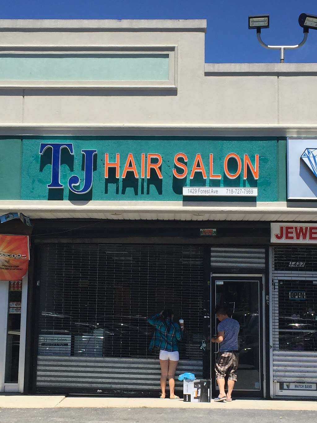 TJ HAIR SALON of Staten Island | 1429 Forest Ave, Staten Island, NY 10302, USA | Phone: (718) 727-7969